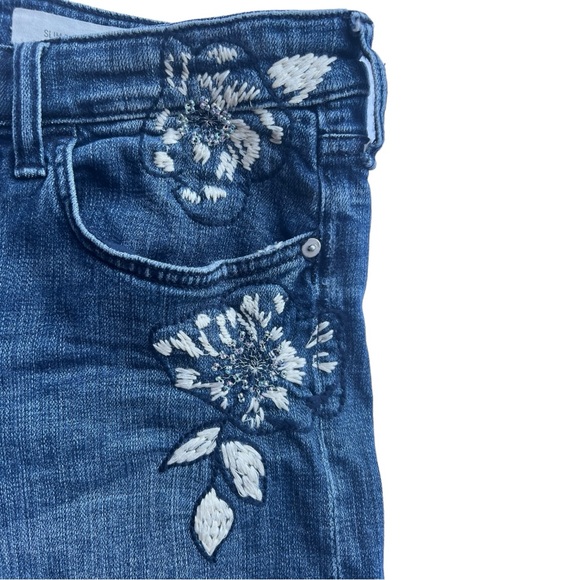 Anthropologie Pilcro and The Letterpress Embroidered Jean Shorts Size 27 - Picture 5 of 9